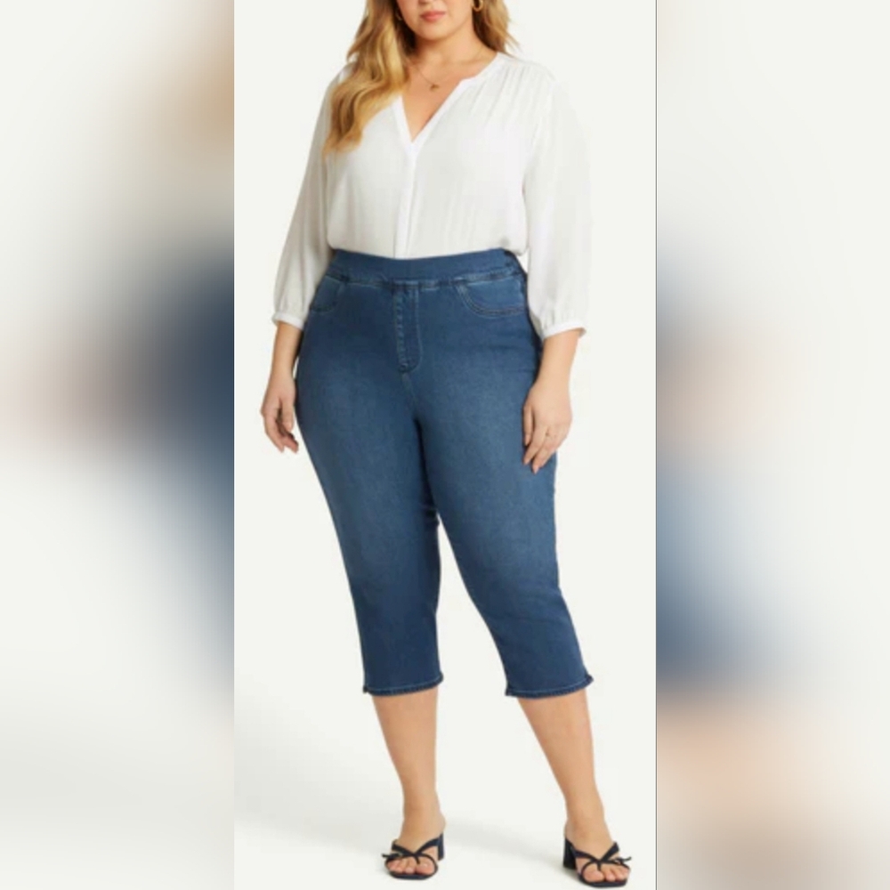 Time & Tru Women's Pull On Stretch Capri Pants Cotton Blend Blue 16-18 XL NEW